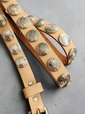 Vintage Skinny Tan Leather Concho Belt Silver Stud Medallions Western S 26"-30"